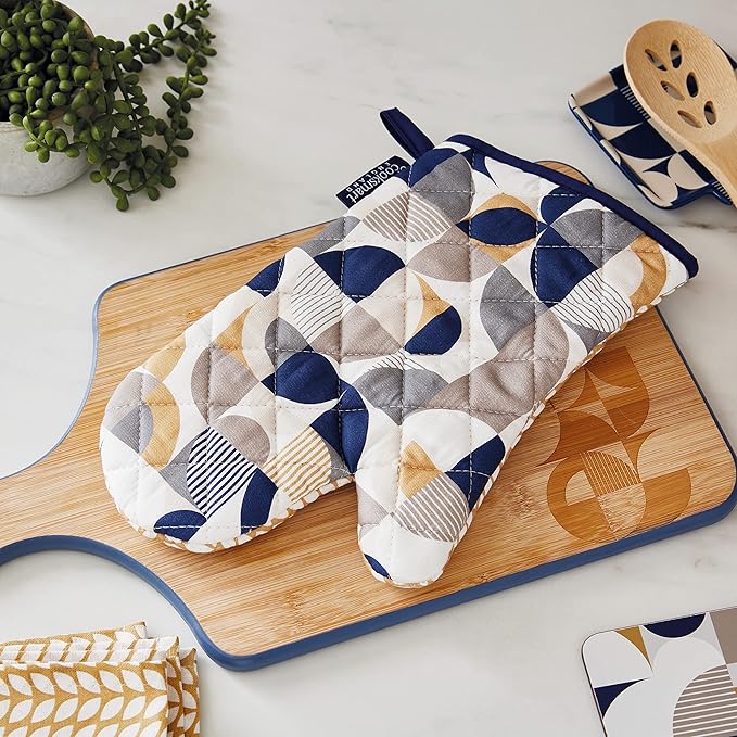 Bauhaus Geo Gauntlet Oven Glove Cooksmart England
