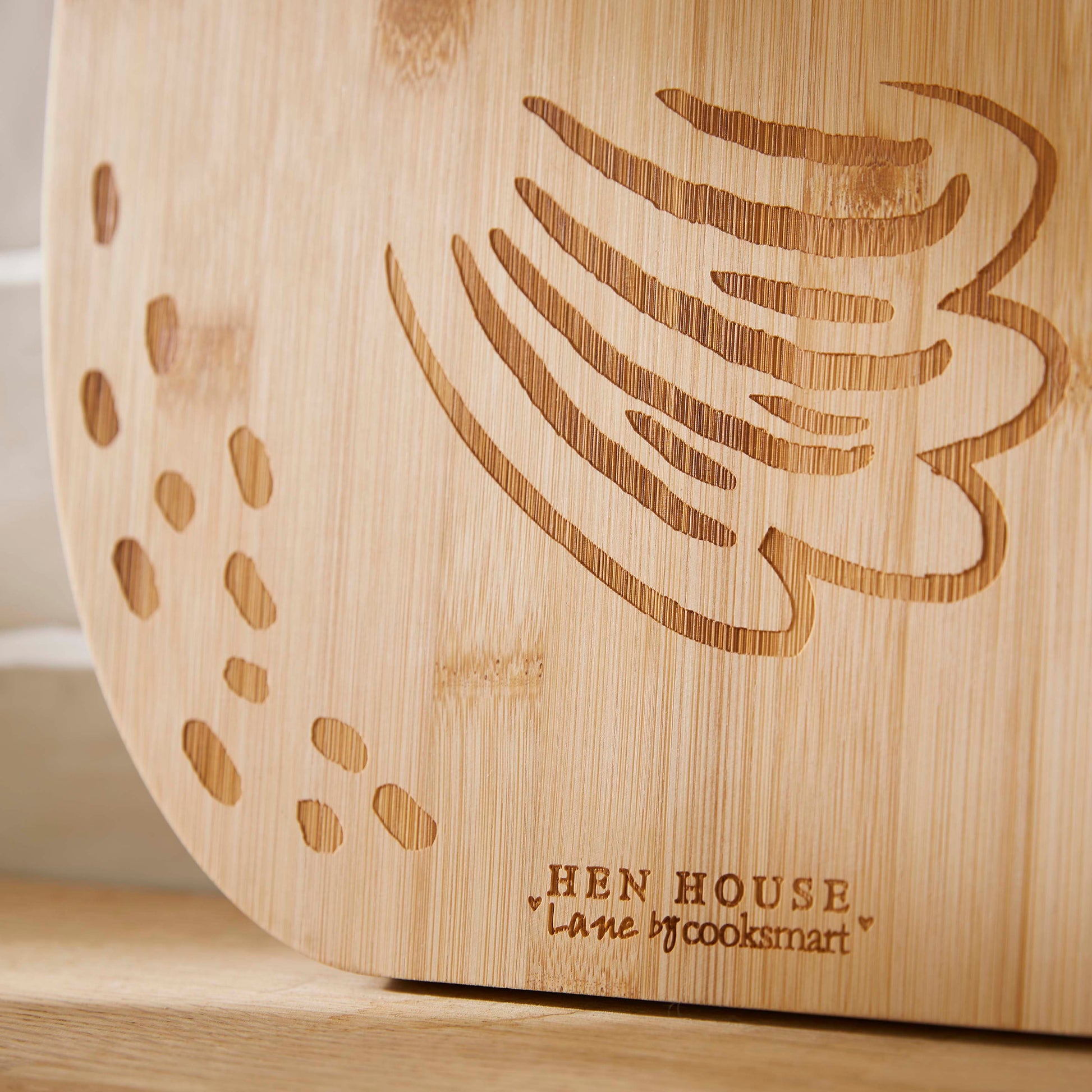 Cooksmart Hen House Lane Bamboo Hen Board Cooksmart England