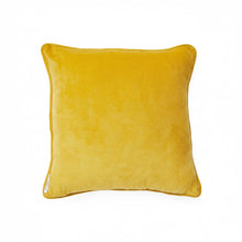 Cooksmart Bumble Bees Cushion  - 45 x 45 Cooksmart England
