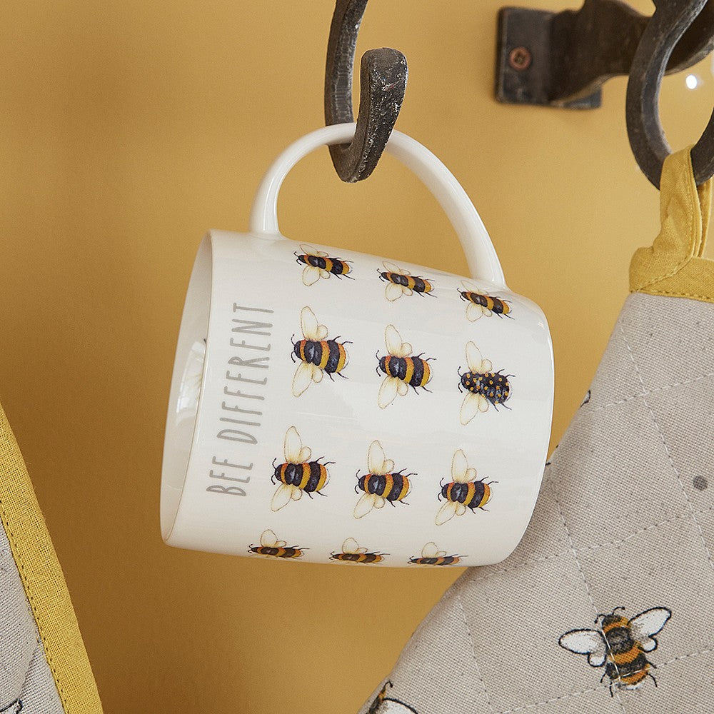 Cooksmart Bumble Bees Bee Different Mug Cooksmart England