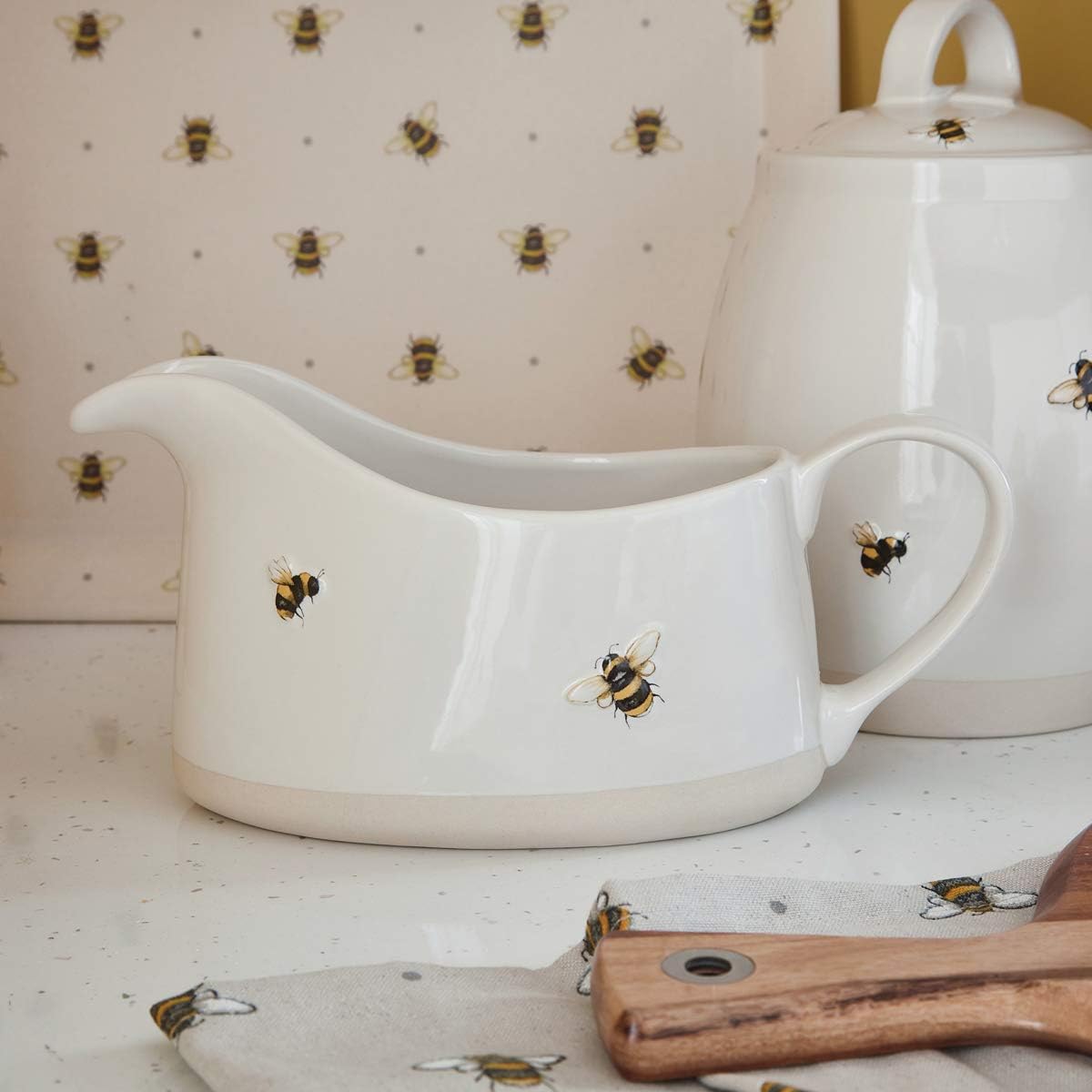Cooksmart Bumble Bees Gravy Boat Cooksmart England