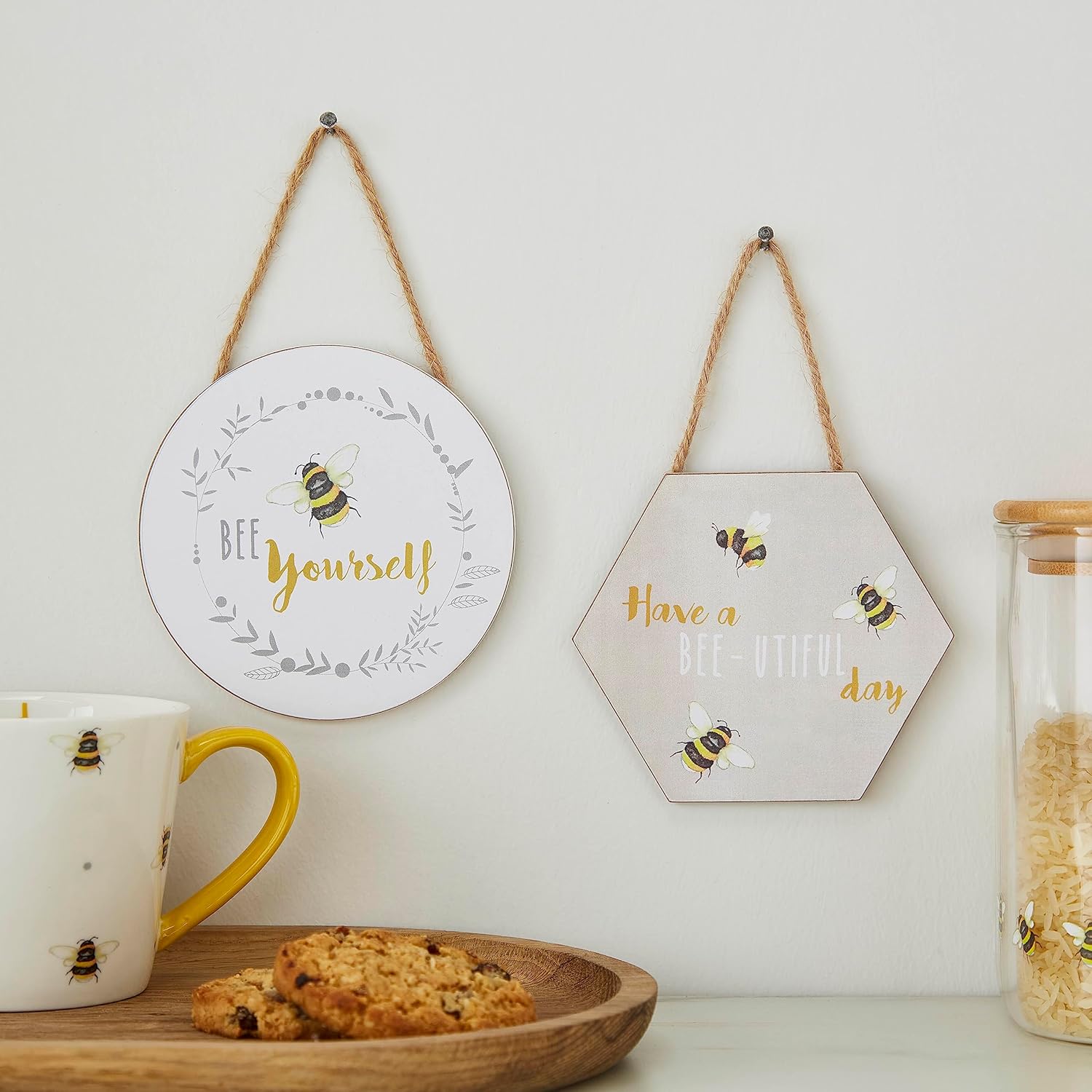 Cooksmart Bumble Bees "Bee Yourself" Round Plaque Cooksmart England